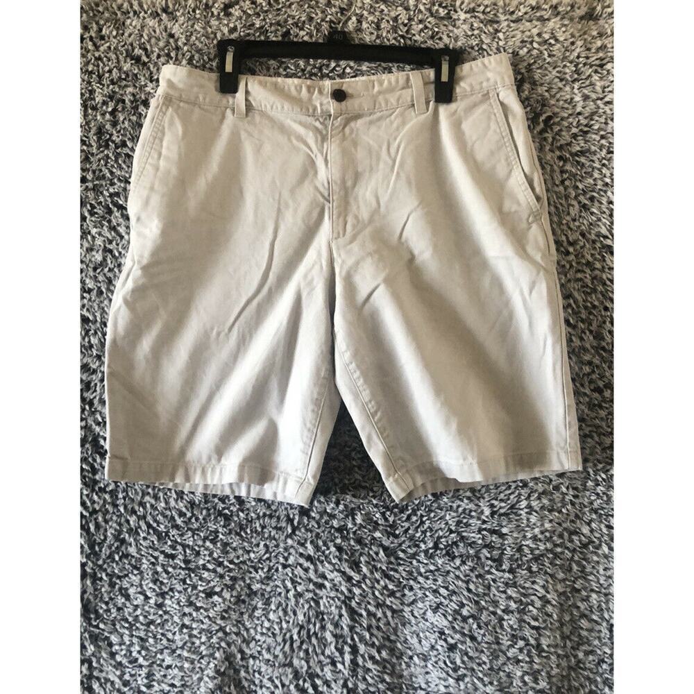 Dockers Shorts Mens Size 34 Pleated Front Light Khaki Chino Casual Slash Pockets